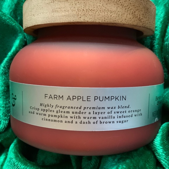Last Chance! Better Homes & Garden Scented 2Wick Candle 18 Oz FARM APPLE PUMPKIN - Picture 2 of 8